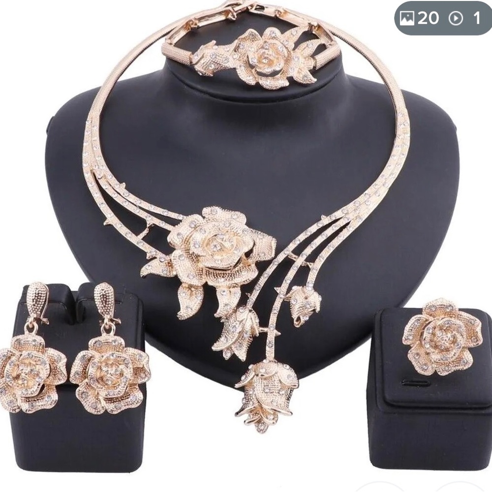Women Gold Color Statement FlowerCrystal Necklace Earring Ring Bangle JewelrySet